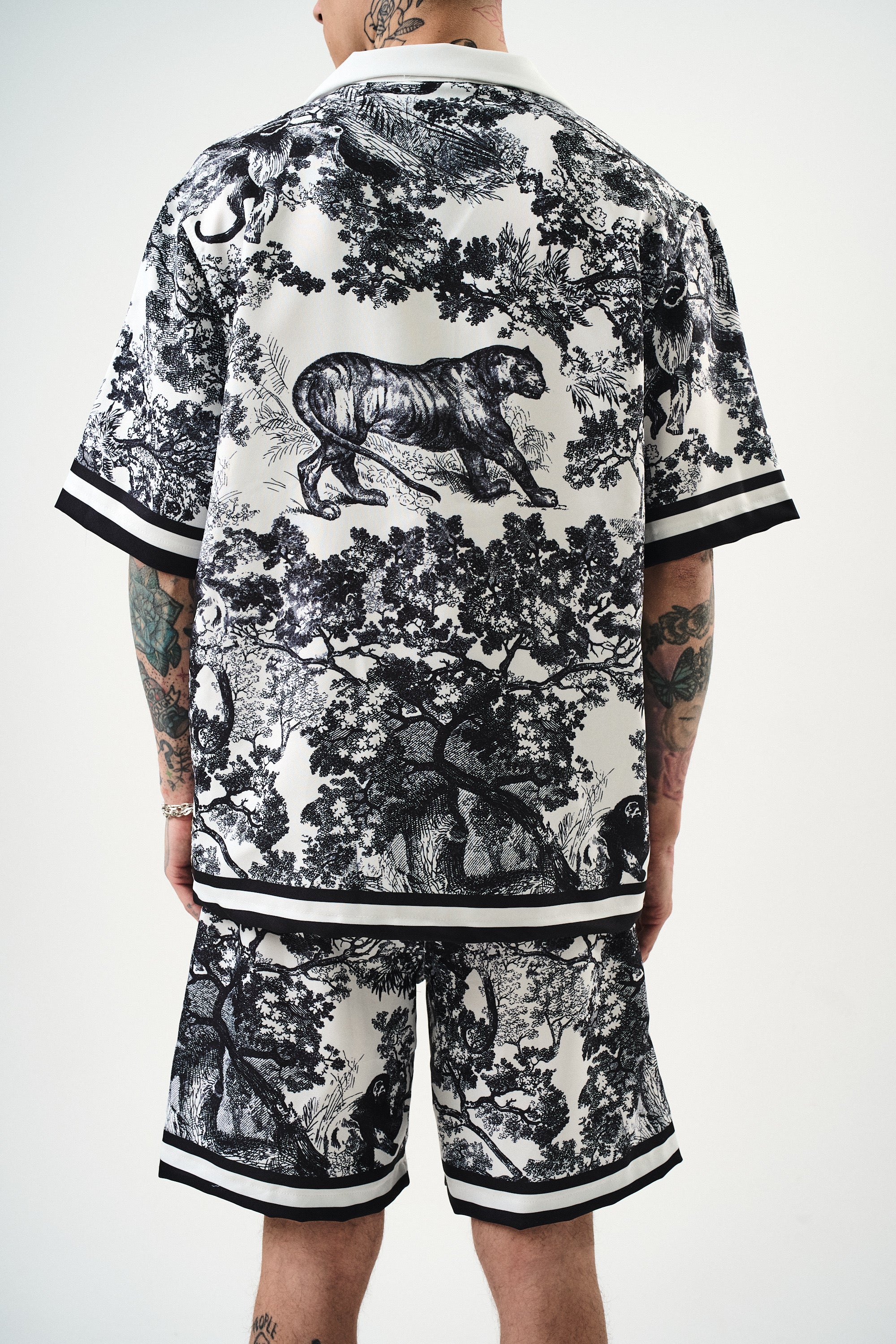 TIGGER BLACK